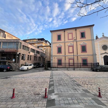 Bobi Hotel Shkoder Luaran gambar