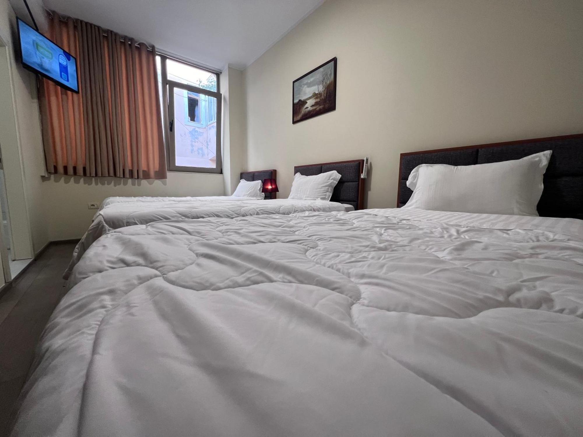 Bobi Hotel Shkoder Luaran gambar