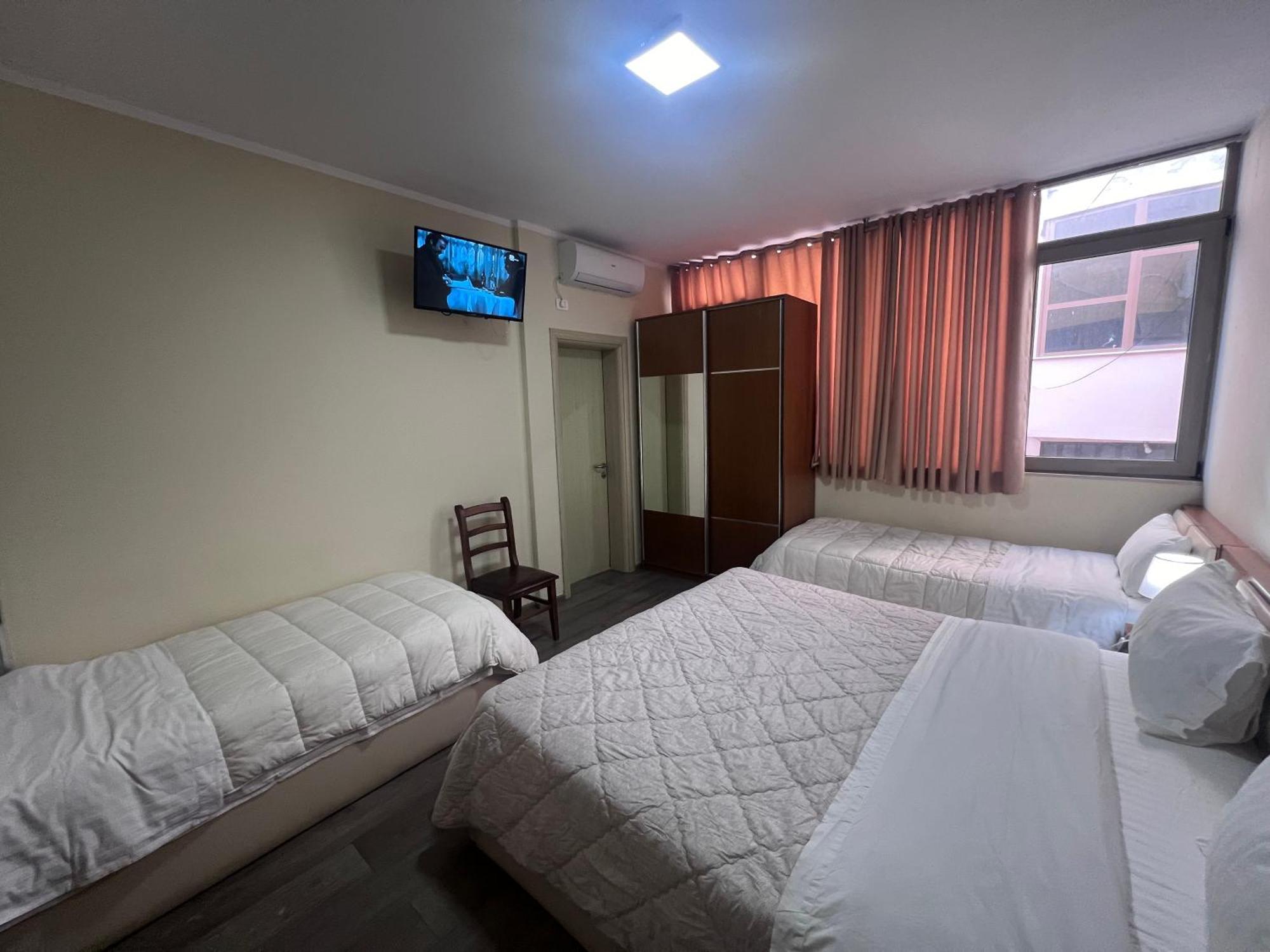 Bobi Hotel Shkoder Luaran gambar