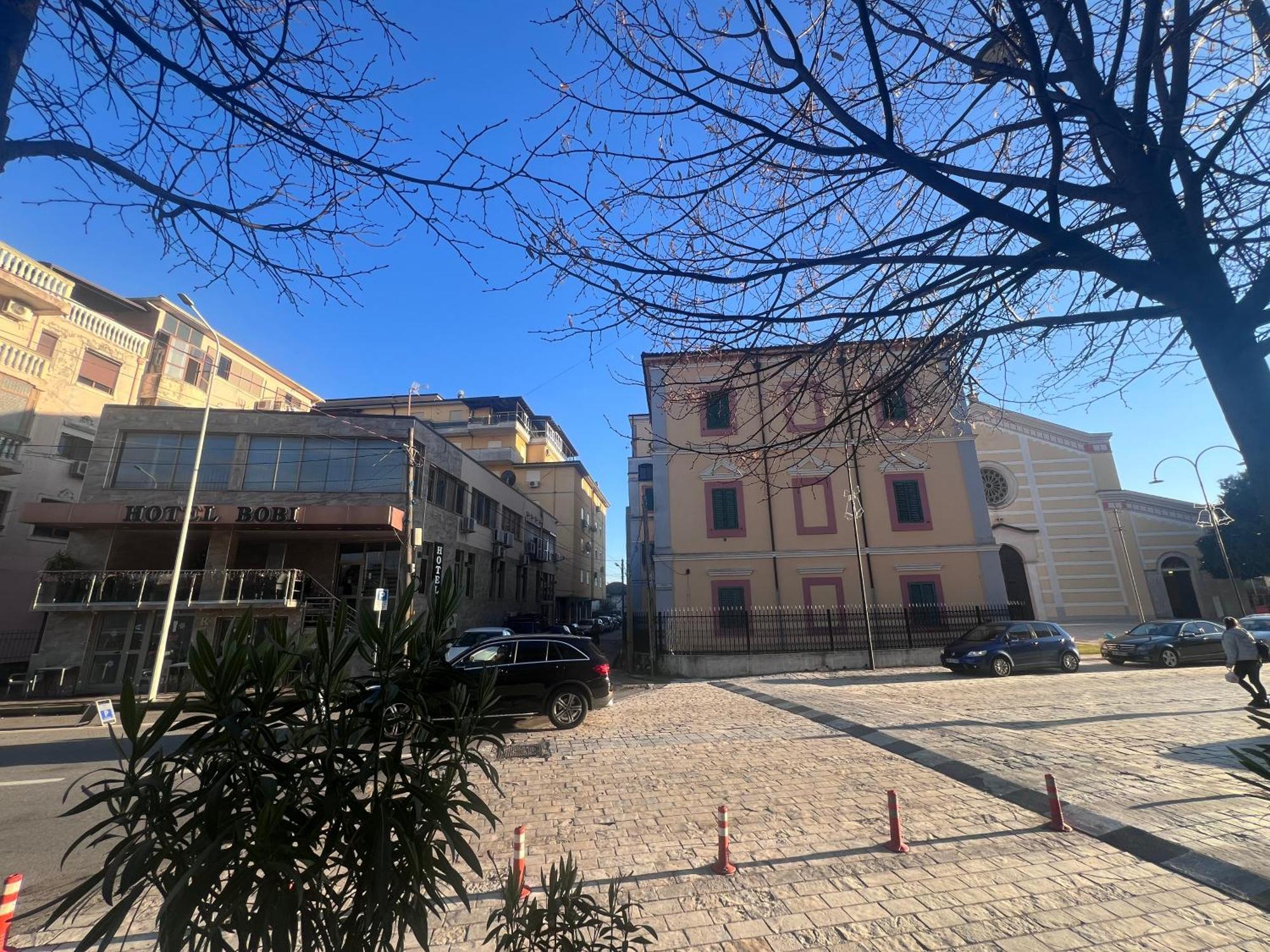 Bobi Hotel Shkoder Luaran gambar